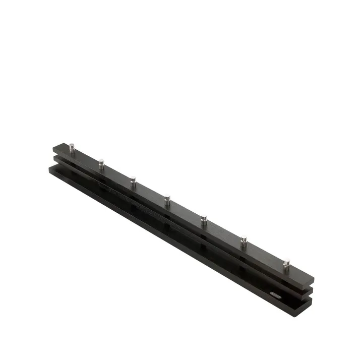 Cutter knagerække - Eg, sortbejdset, 7 stk. knopper - Fritz Hansen