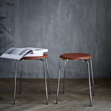 Dot skammel læder - Wild leather walnut - Fritz Hansen