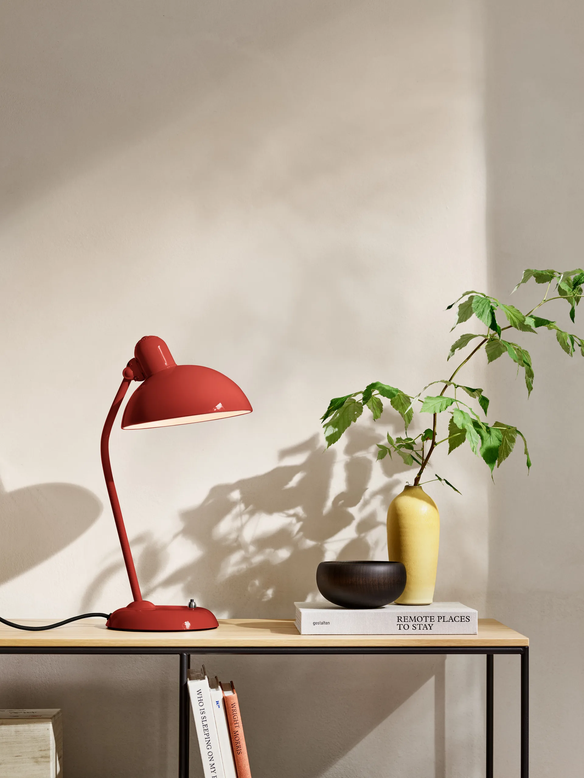 Kaiser Idell 6556-T bordlampe, Venetian red Fritz Hansen