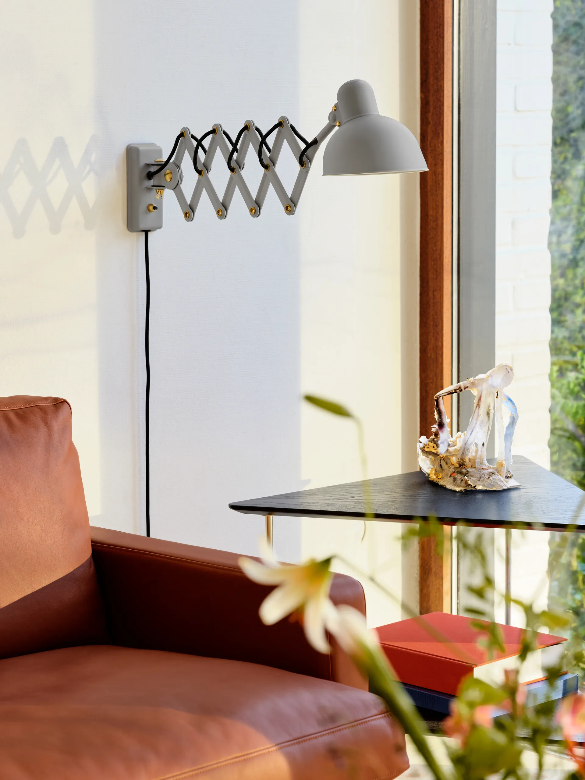 Kaiser Idell 6718-W væglampe, Easy Grey Fritz Hansen