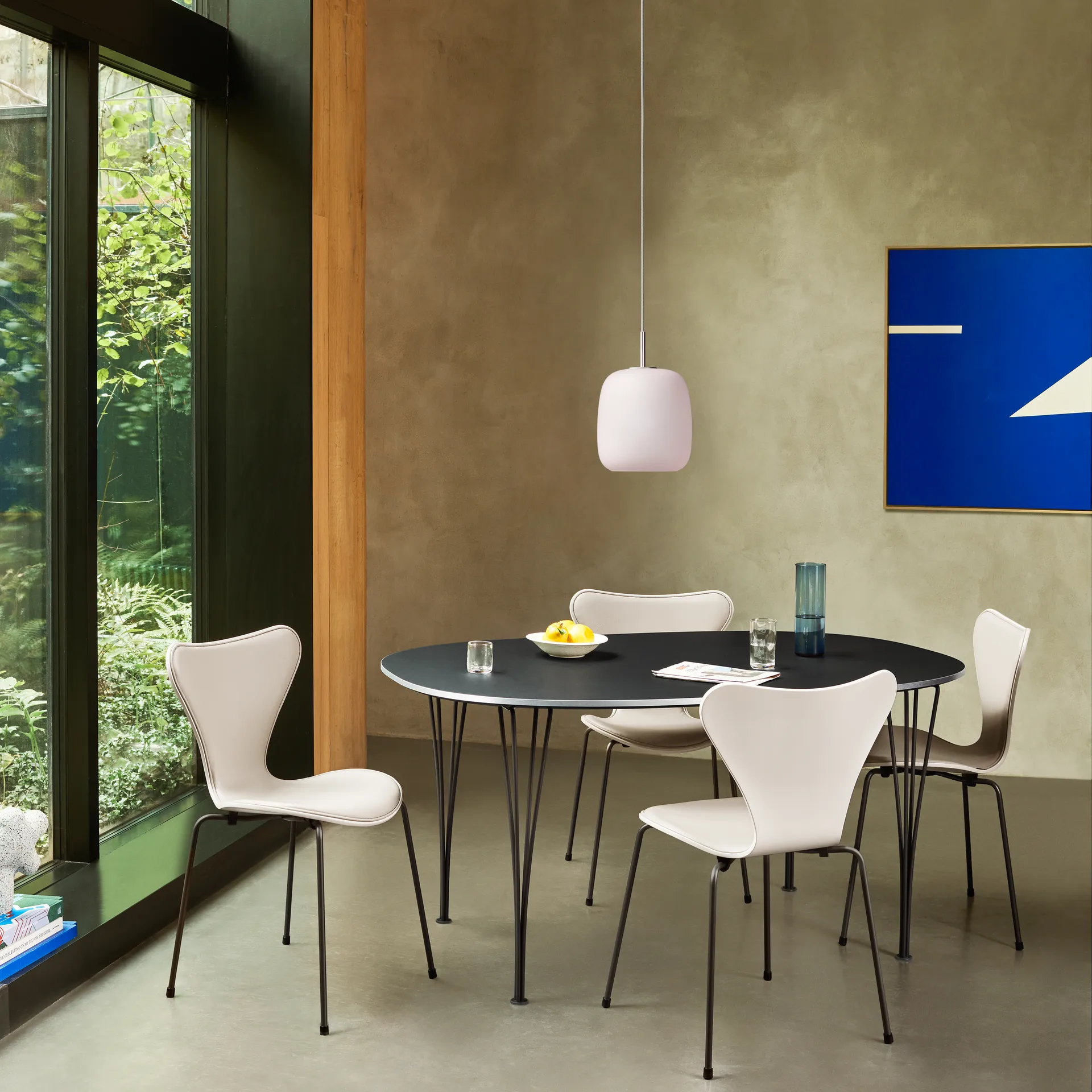 Maluma pendel, Lyserød Fritz Hansen