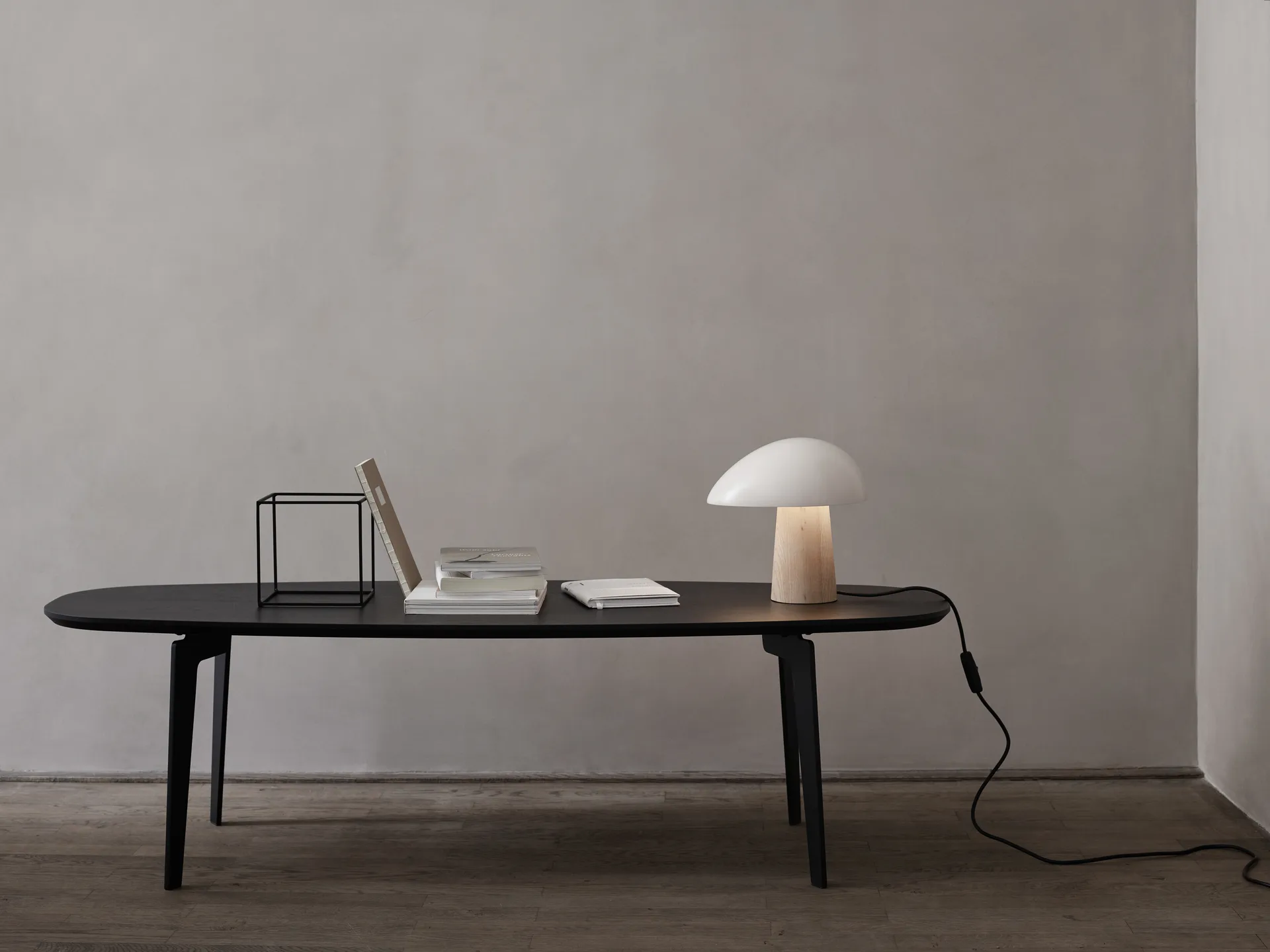 Night Owl bordlampe, æske, Smokey white Fritz Hansen