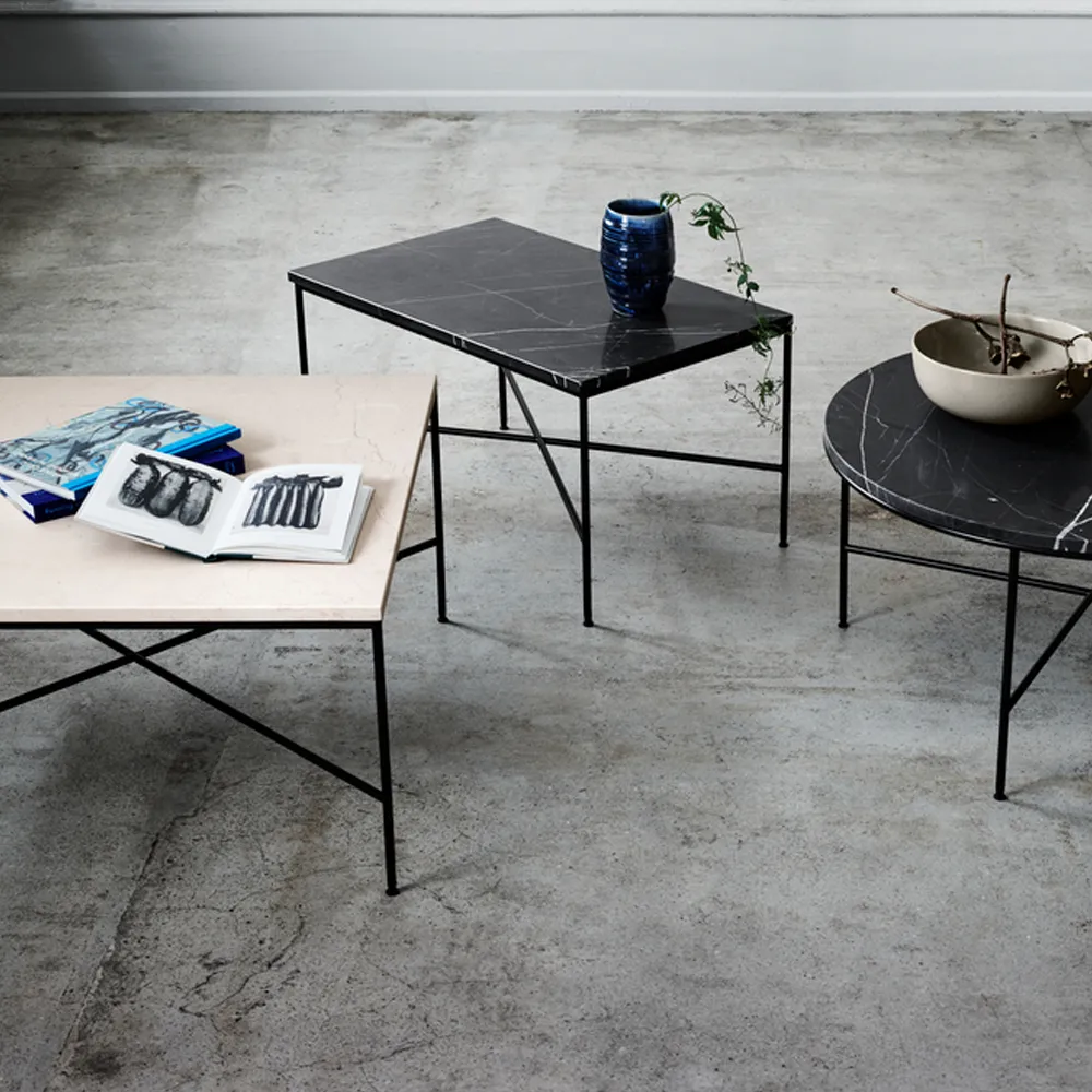 Planner MC310 soffbord, Marble cream-black Fritz Hansen
