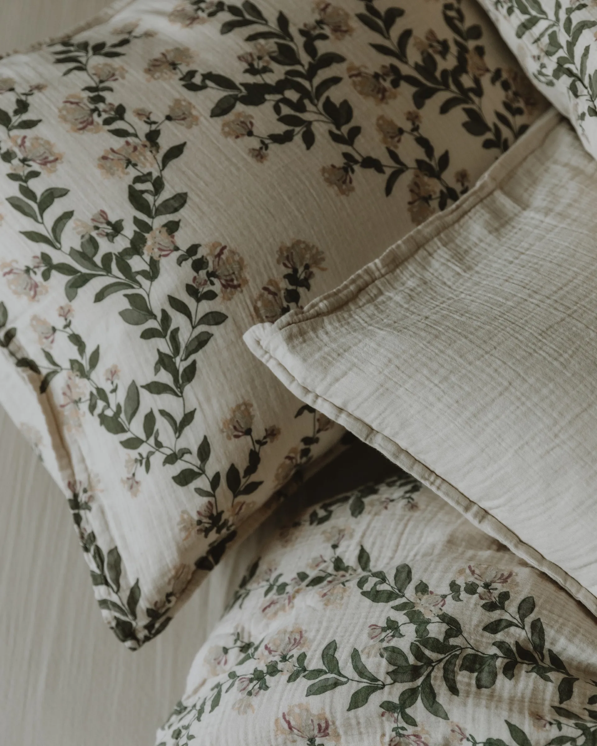 Honeysuckle Muslin hovedpudebetræk, 50x70 cm Garbo&Friends