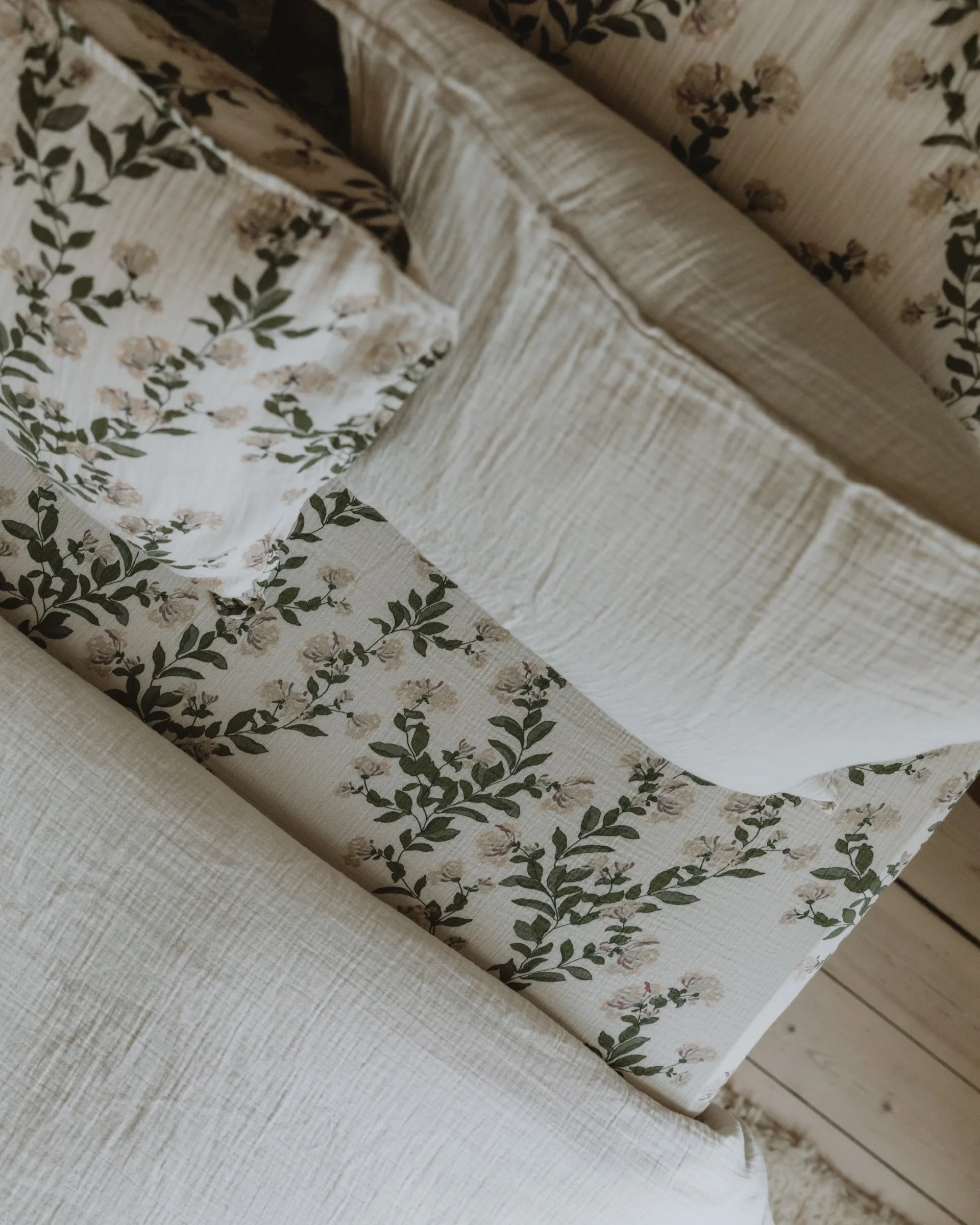 Honeysuckle Muslin stræklagen, 90x200x30 cm Garbo&Friends