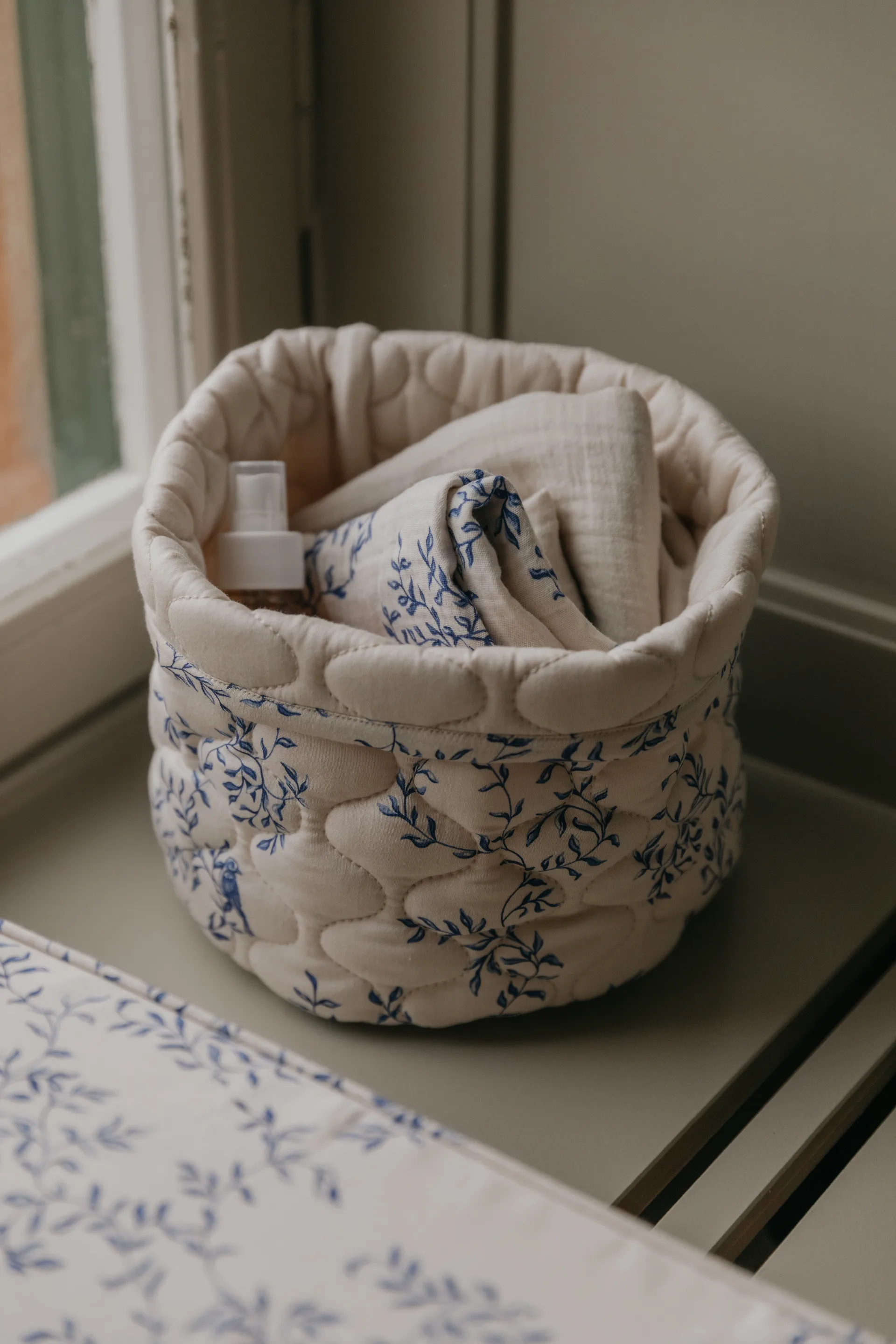 Jardim Satin quiltet kurv 2 dele, 20xØ20 cm + 30xØ30 cm Garbo&Friends