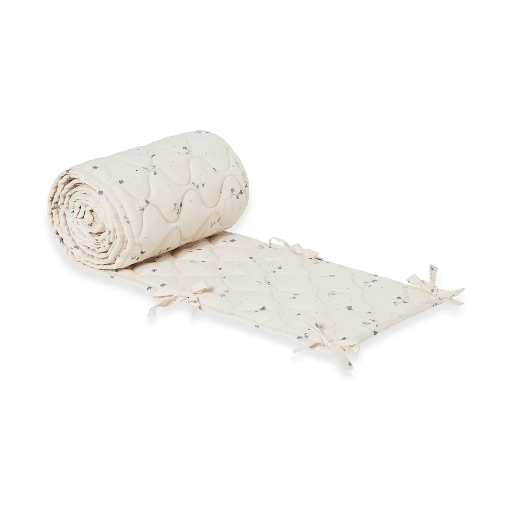 Viola Satin quiltet tremmesengbeskytter, 30x360 cm Garbo&Friends