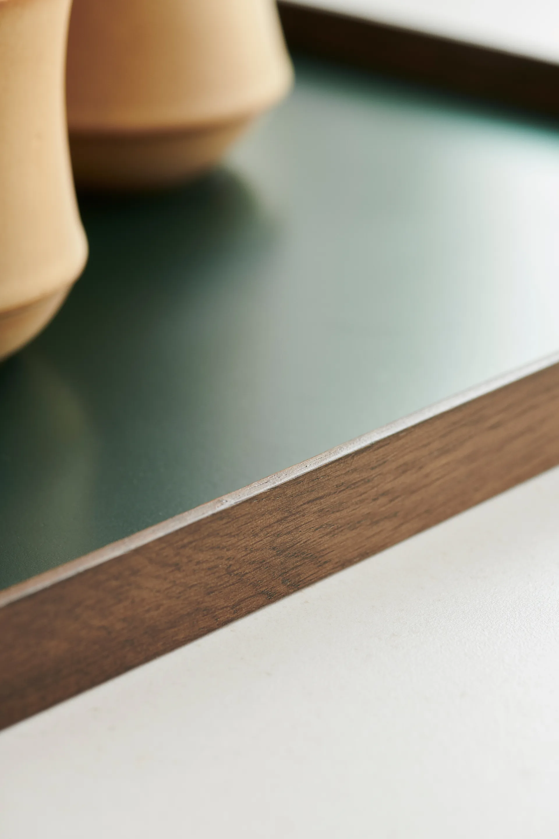 Frame bakke large 35,5x50,6 cm, Røget eg/Grøn Gejst