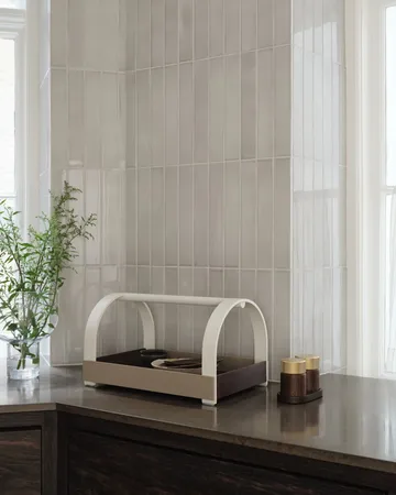 Kydo bakke med håndtag 40,5x27x23,5 cm - Mørk eg-beige white - Gejst