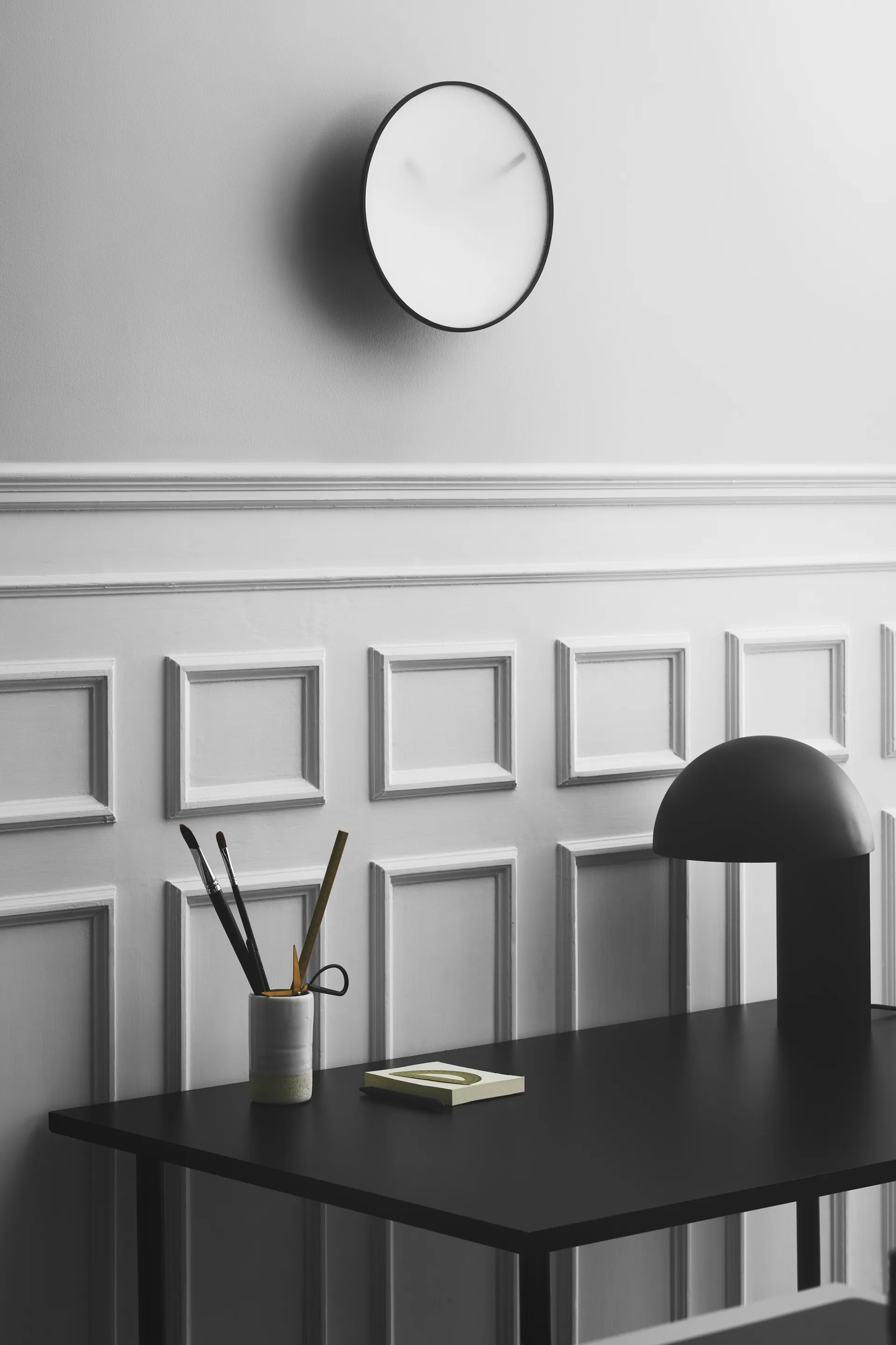 Momentt vægur Ø30 cm, Hvid Gejst