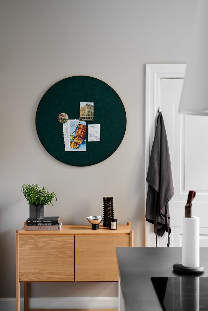 Retell pinboard opslagstavle Ø80 cm, Grøn/Messing Gejst