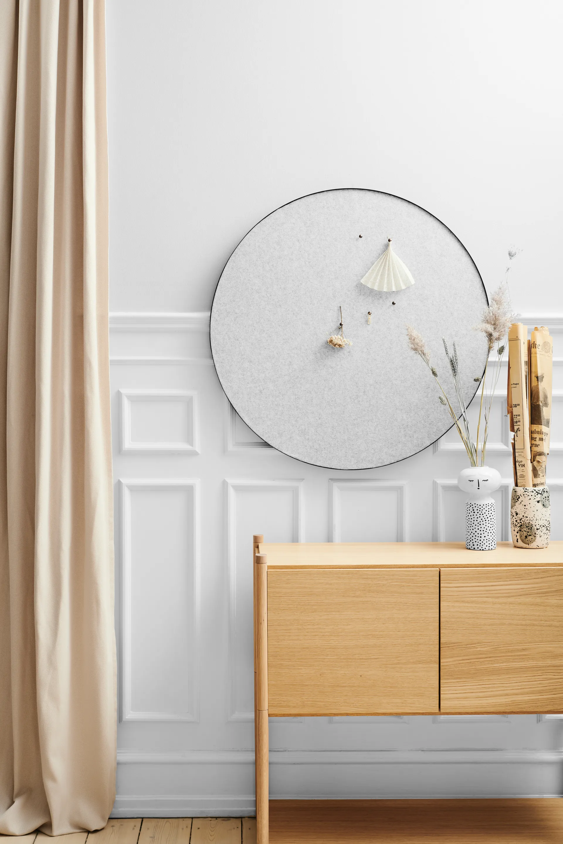 Retell pinboard opslagstavle Ø80 cm, Lysegrå Gejst