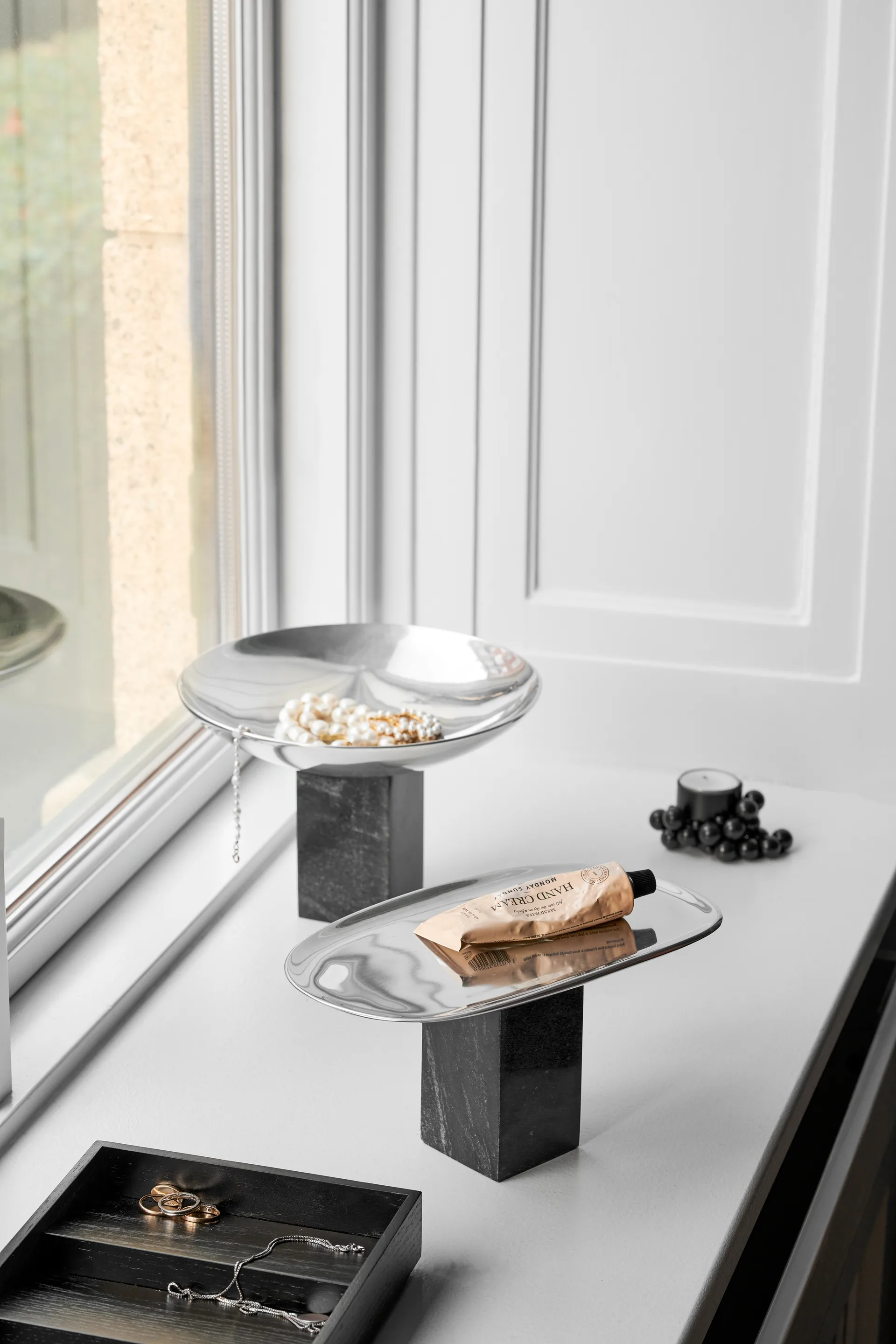 Sapoto skål bakke 15x25 cm, Sølv Gejst