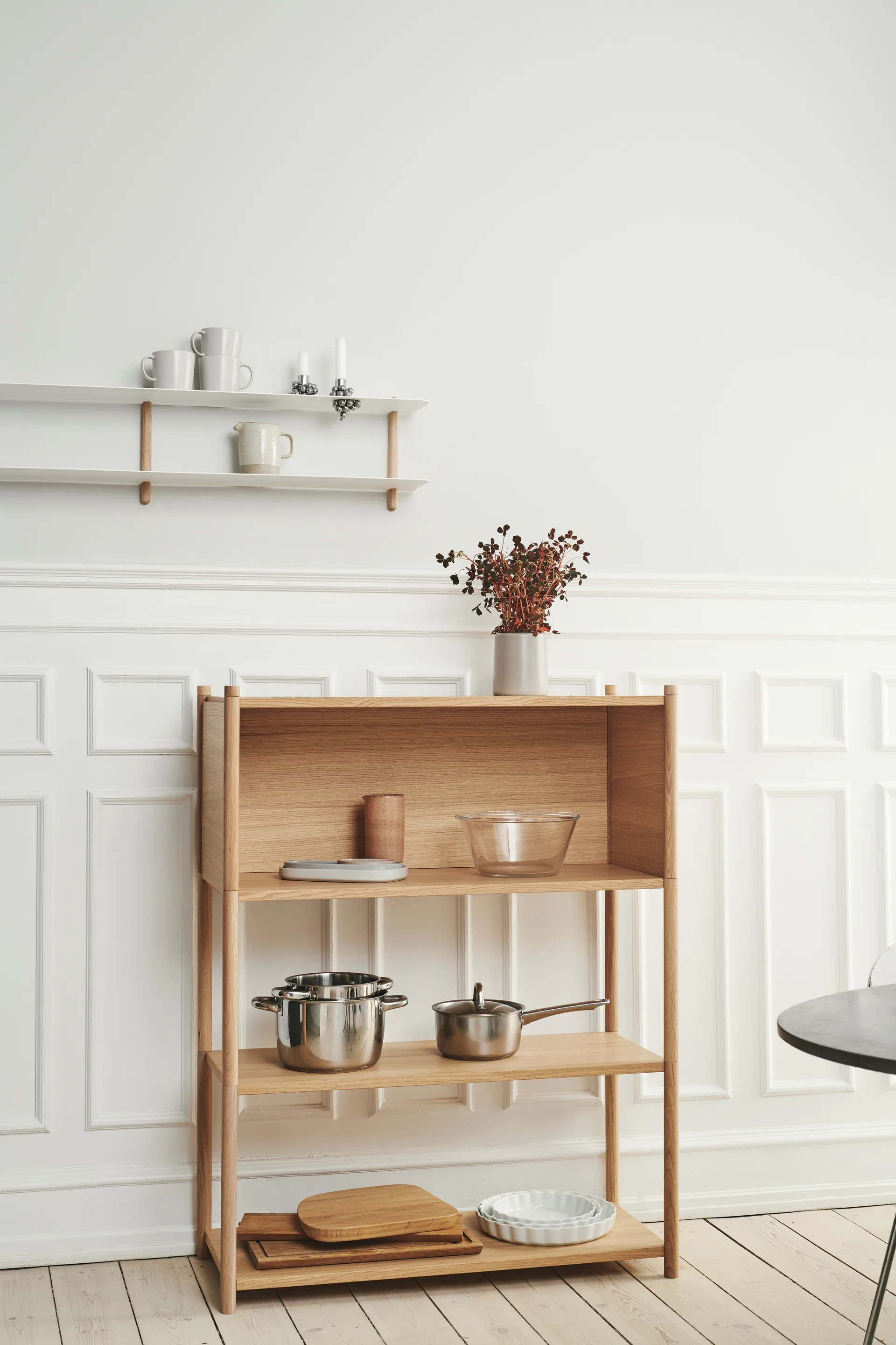 Sceene bookcase B, Lys eg Gejst