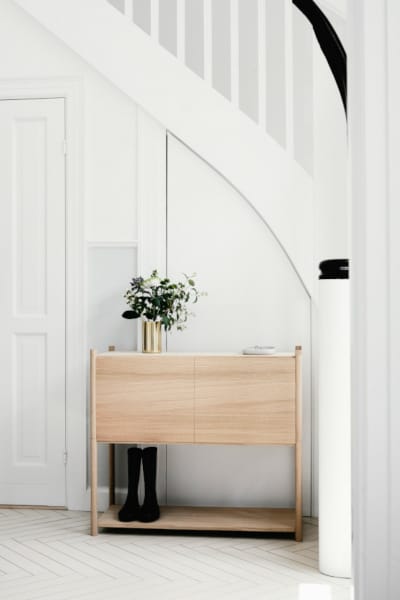 Sceene bookcase C, Lys eg Gejst
