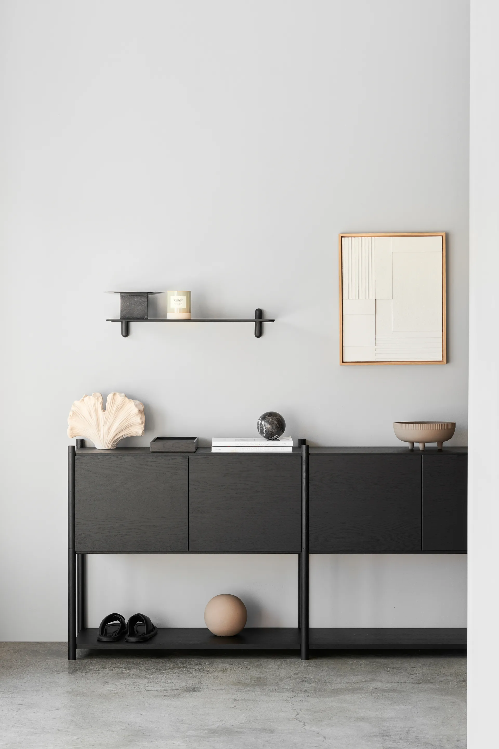 Sceene bookcase H, Sortbejdset eg Gejst