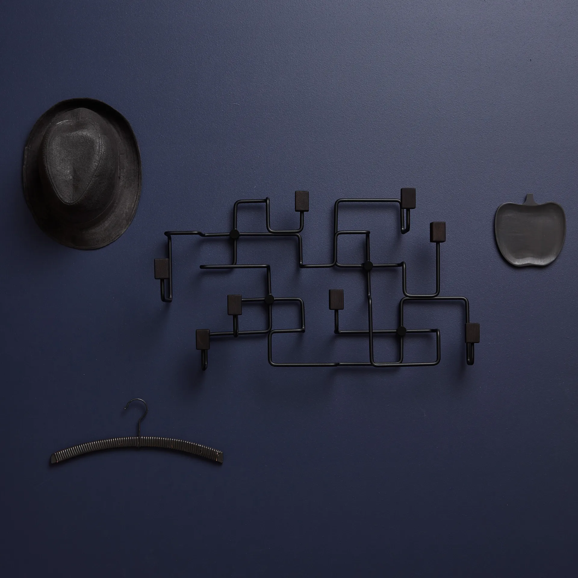 Underground tøjstativ, Sort/Sortbejdset egetræ Gejst