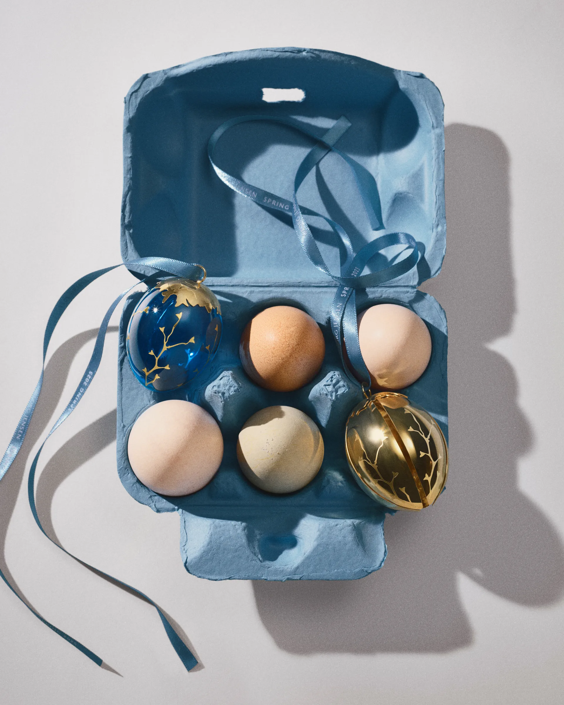Spring 2025 dekorationsæg påskeophæng, Guldbelagt rustfrit stål Georg Jensen
