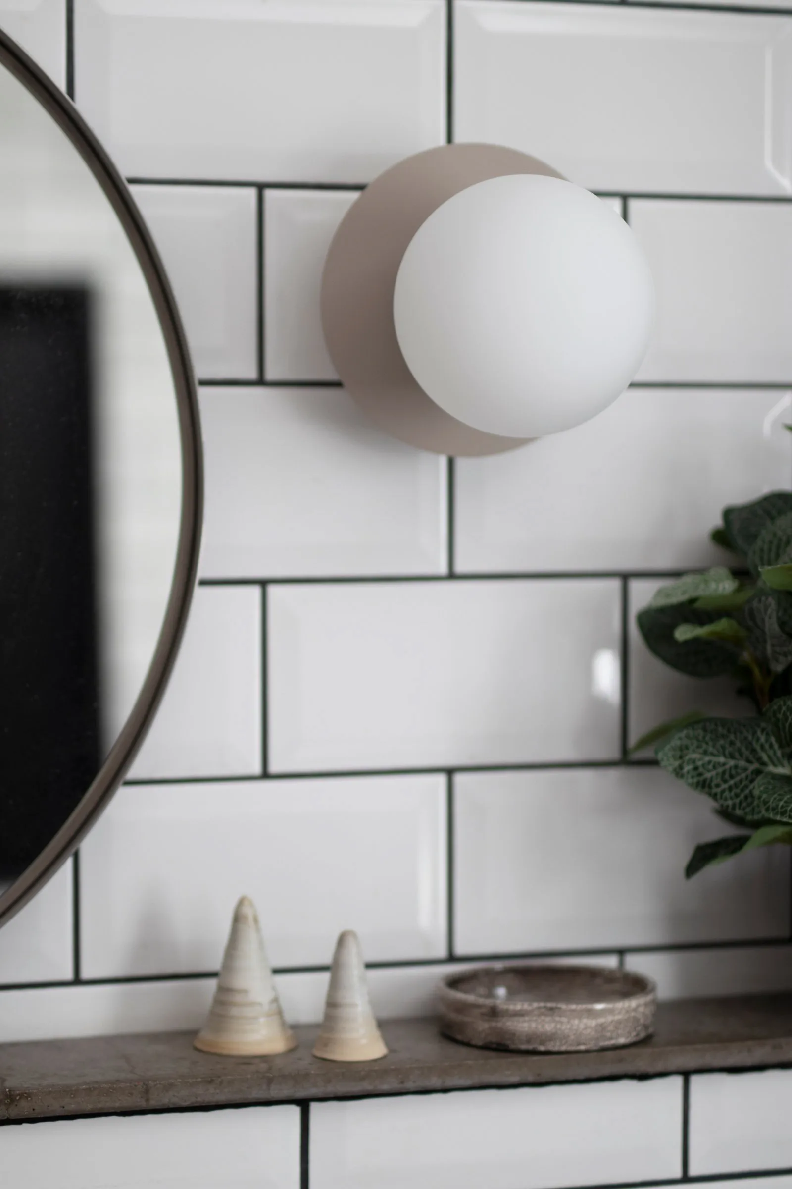 Art Deco IP44 væglampe/plafond, Mud/Hvid Globen Lighting