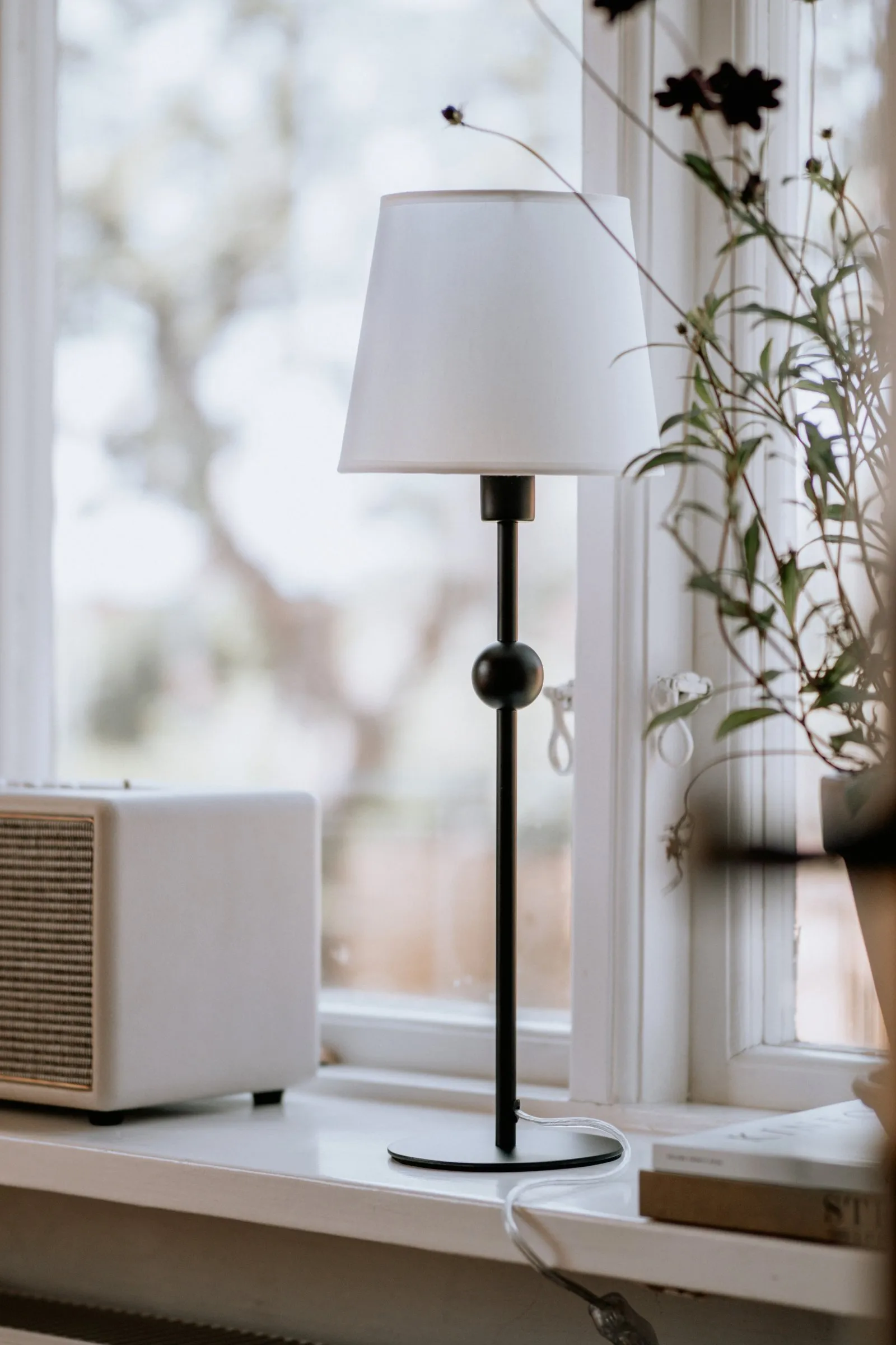 Astrid lampe basis, Sort Globen Lighting