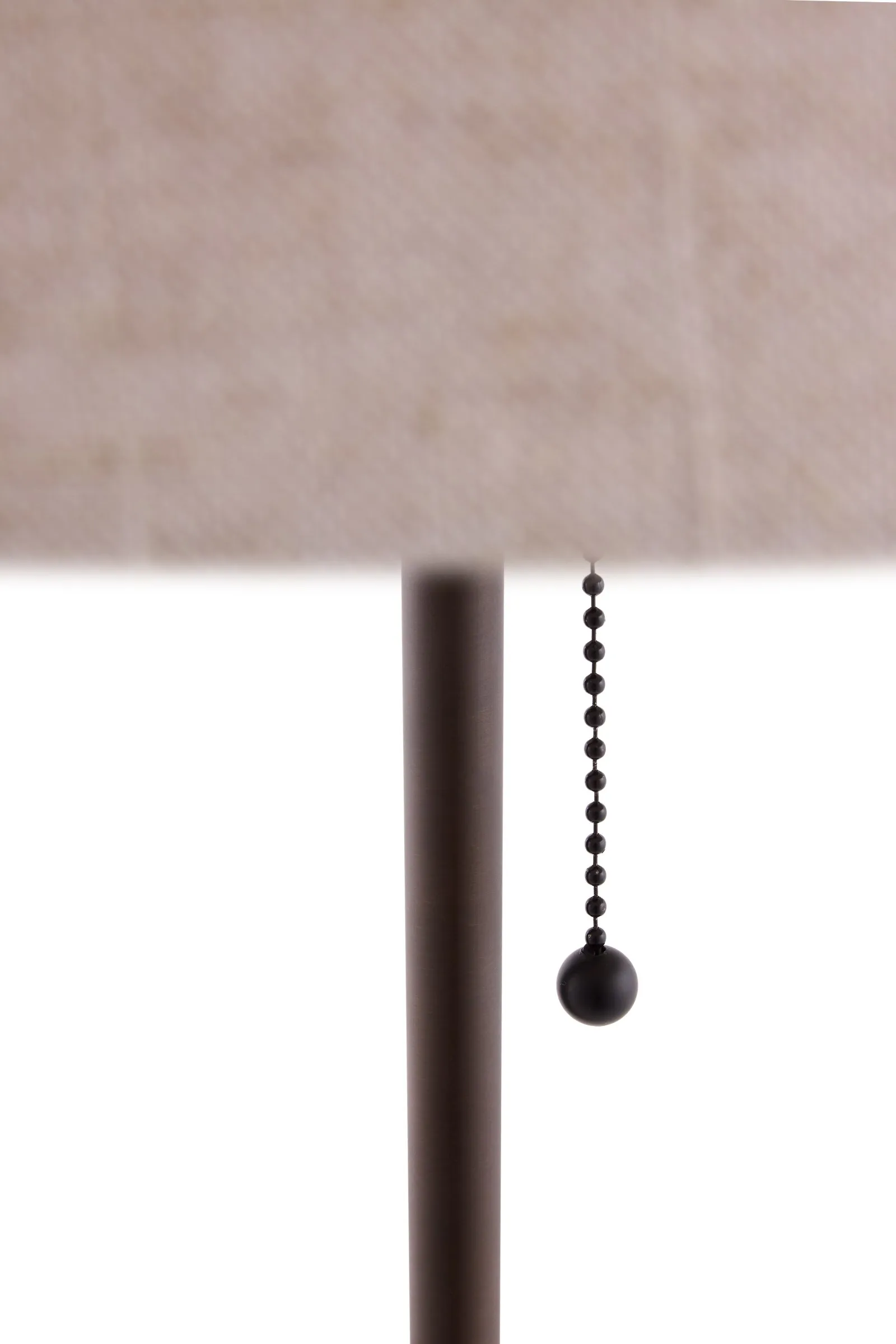 Bosco gulvlampe, Brunbejset eg Globen Lighting