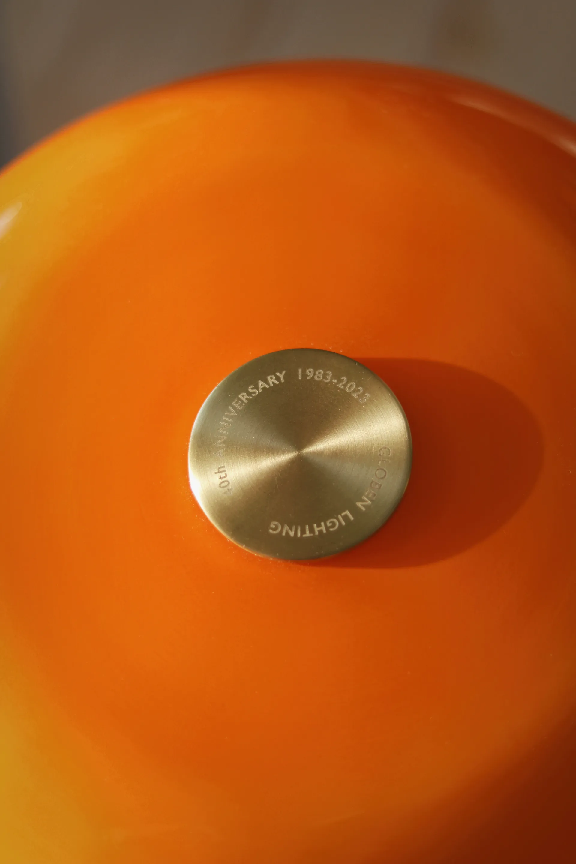 Bullen 25 bordlampe, Orange Globen Lighting