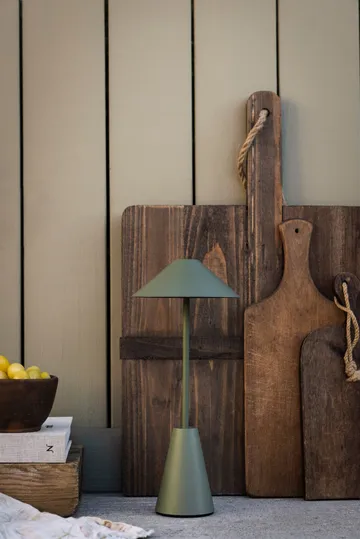 Cannes 32 portabel bordlampe - Mosgrøn - Globen Lighting