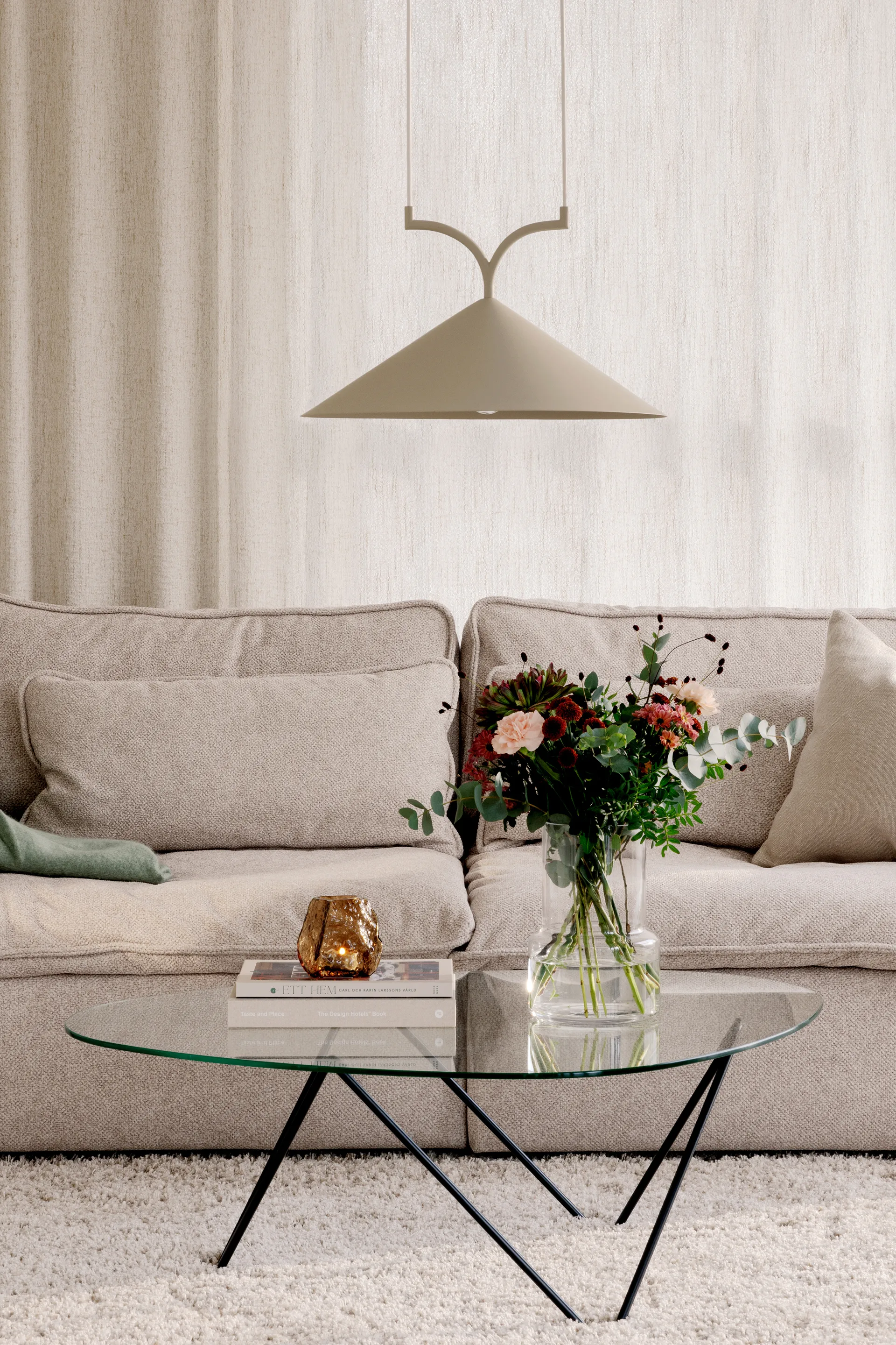 Curve pendel 50, Beige Globen Lighting