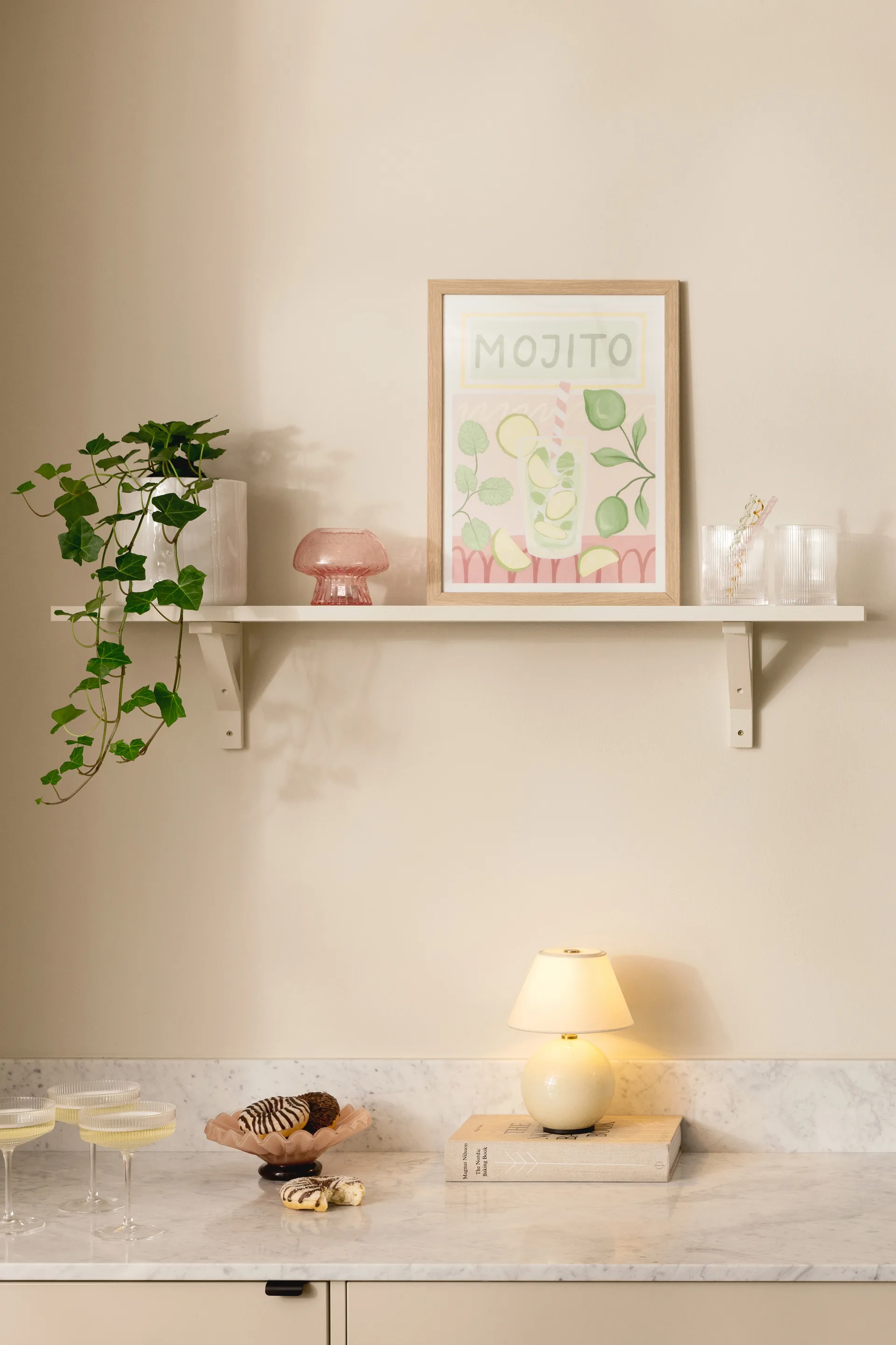 Fungo 12 fyrfadsstage Special Edition, Pink Globen Lighting