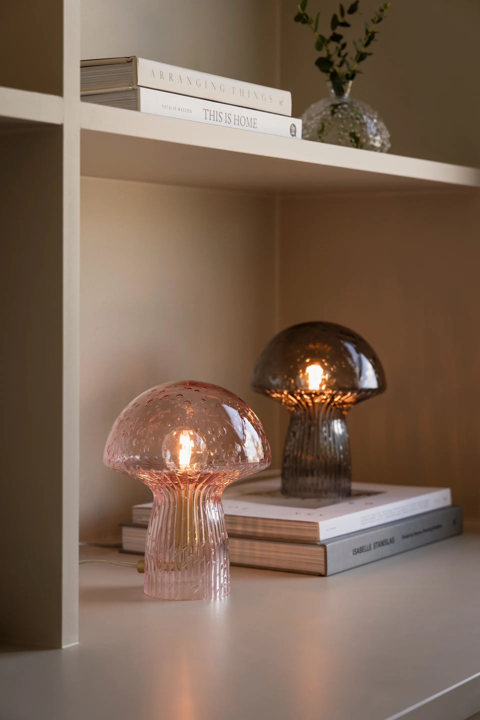 Fungo bordlampe Special Edition Røg, Ø16 cm, H:20 cm Globen Lighting