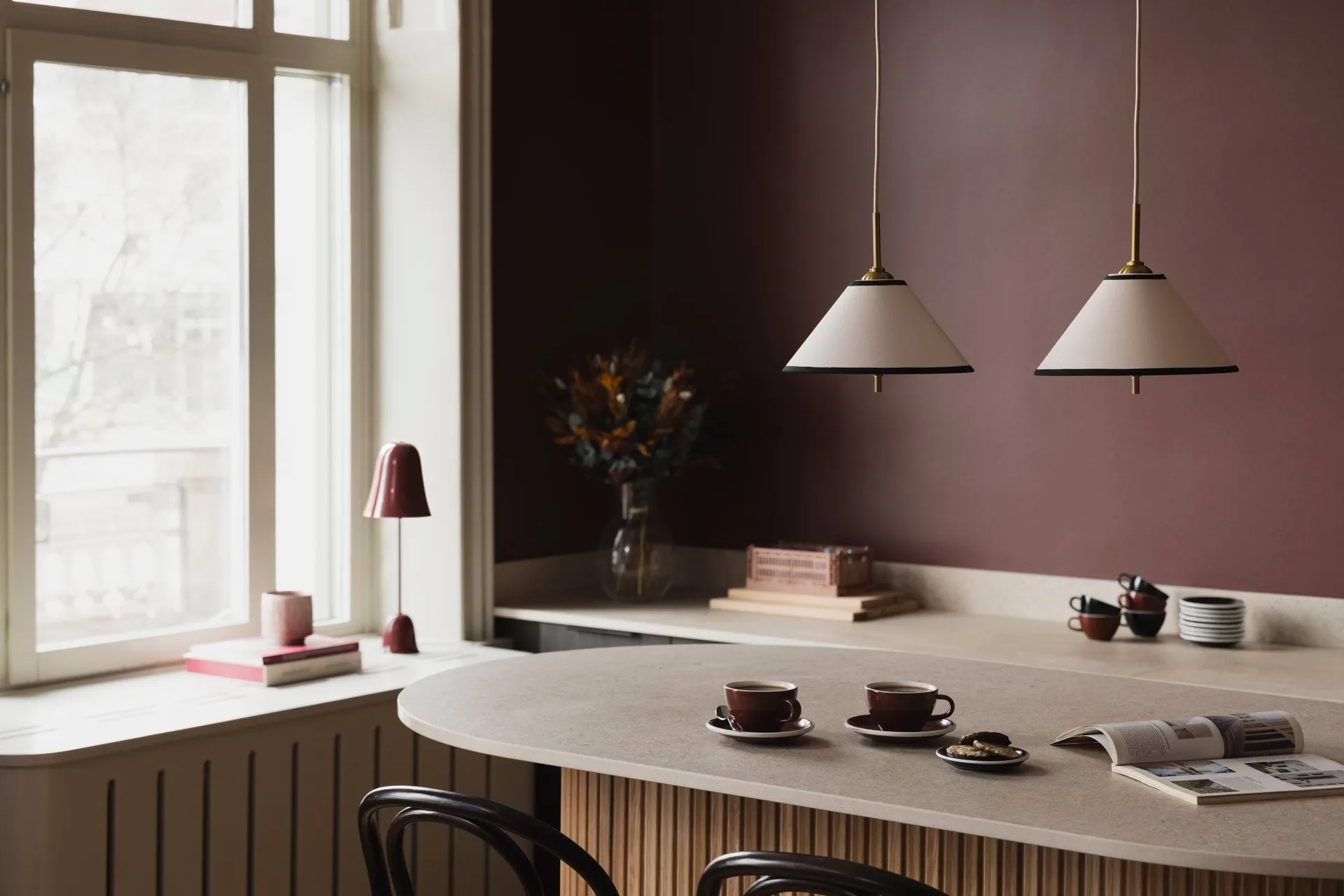 Iris pendel 25, Creme-noir (hvid-guldfarvet) Globen Lighting