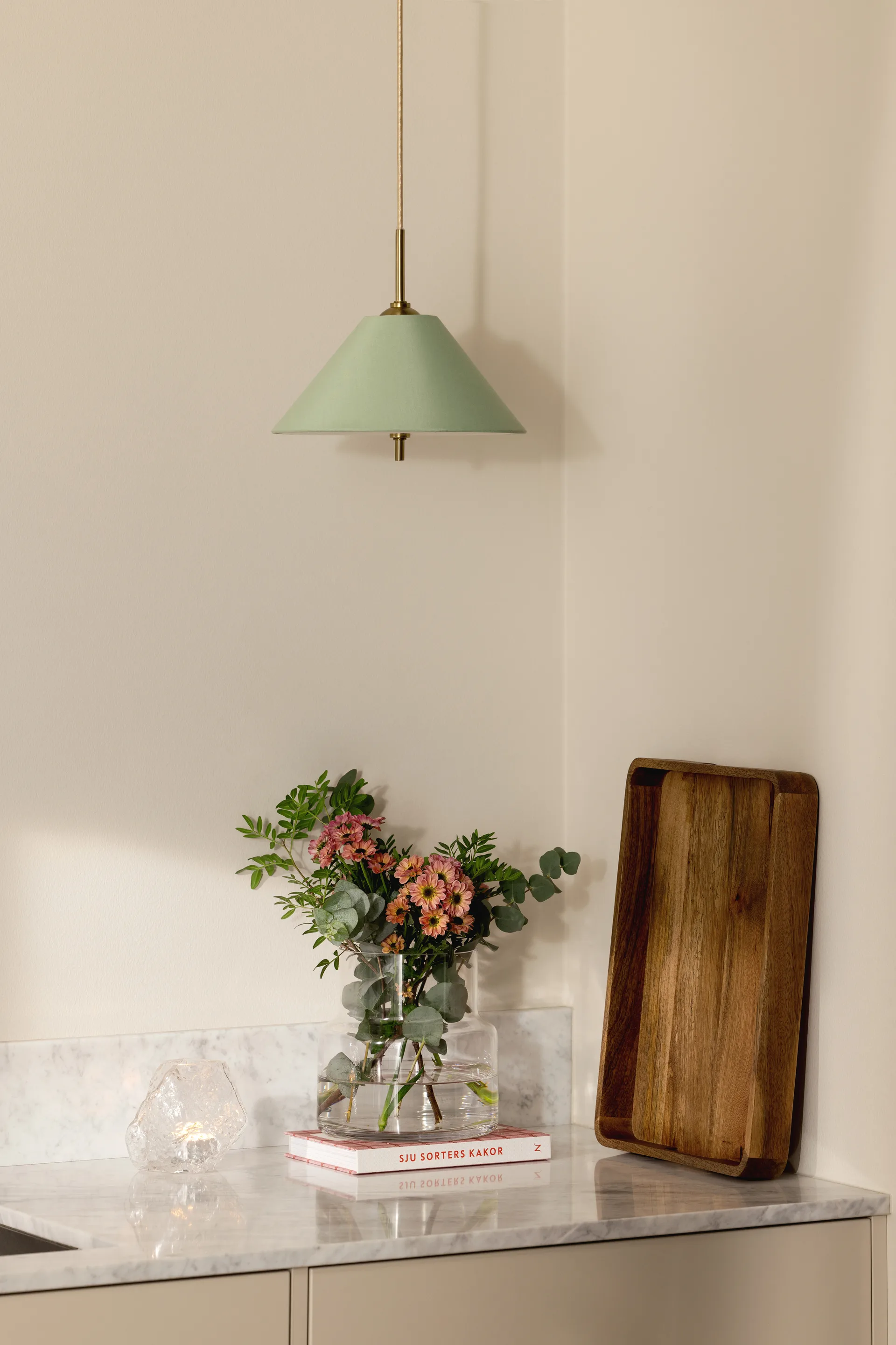 Iris pendel 25, Grøn Globen Lighting