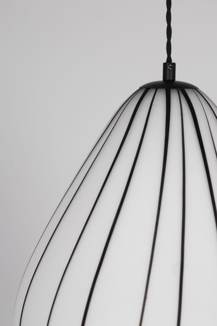 Lewis pendel Ø30 cm - Hvid/Sort - Globen Lighting