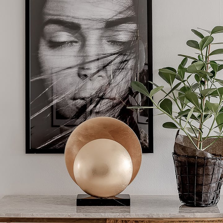 Orbit bordlampe, Brass-sort Globen Lighting