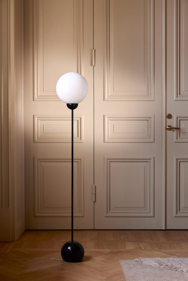 Ripley gulvlampe, Sort Globen Lighting
