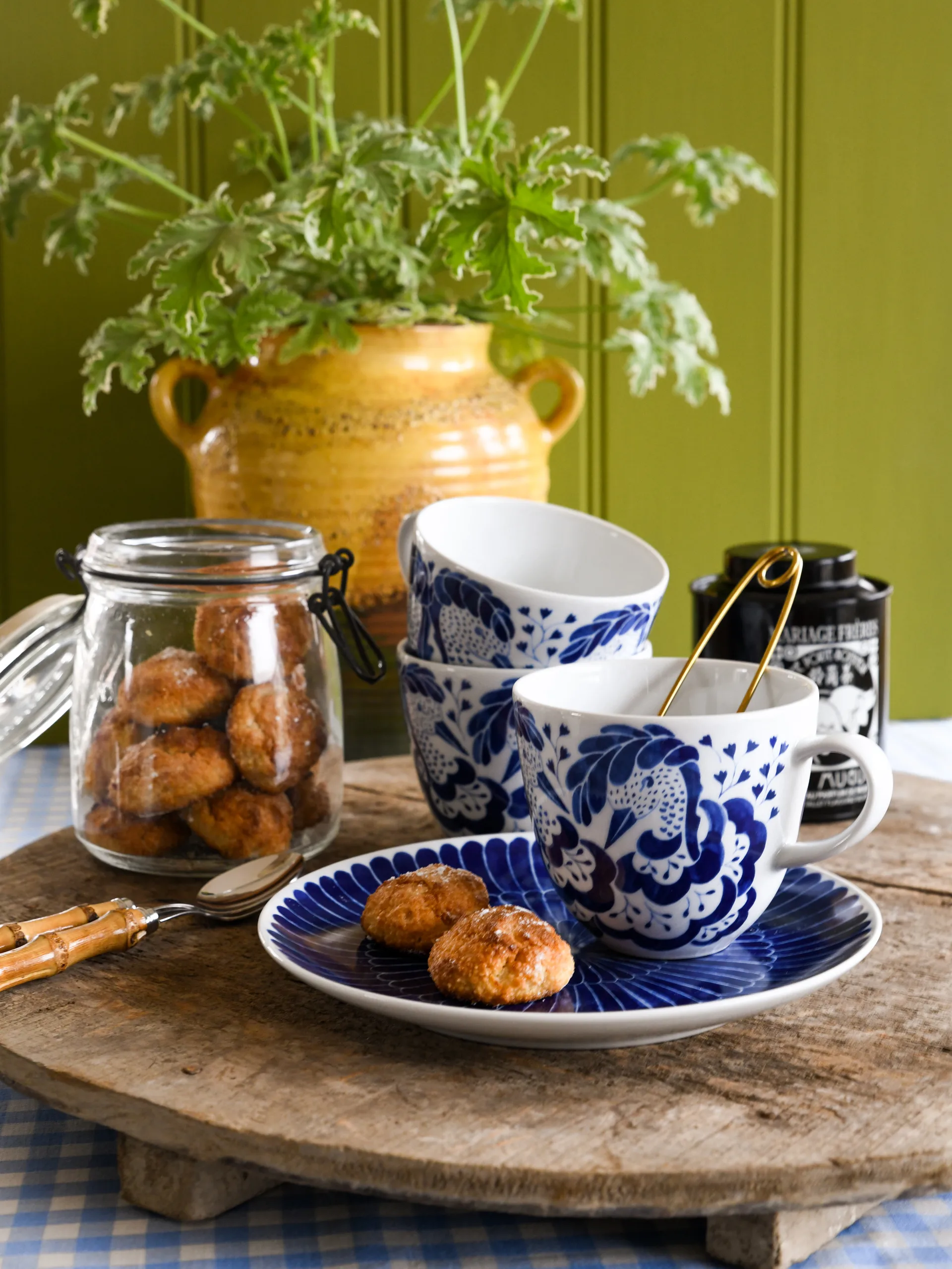 Selma jubilæums krus 41 cl, Blå Götefors Porslin