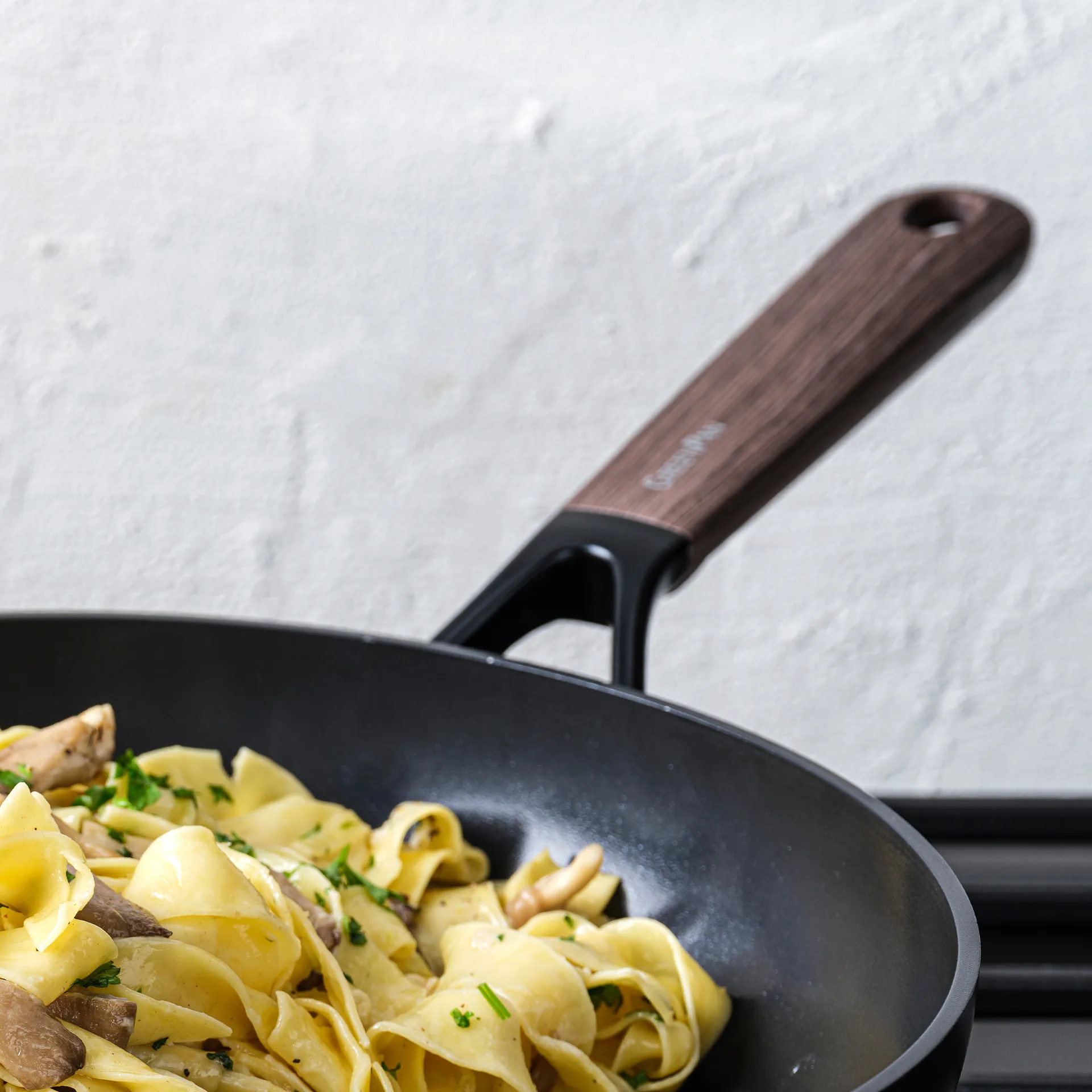 Eco Smartshape wokpande 28 cm, Dark wood GreenPan