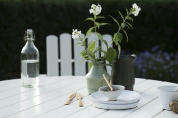 9A spisebord - Hvidlakeret eg-varmforzinket stativ Ø120 cm - Grythyttan Stålmöbler