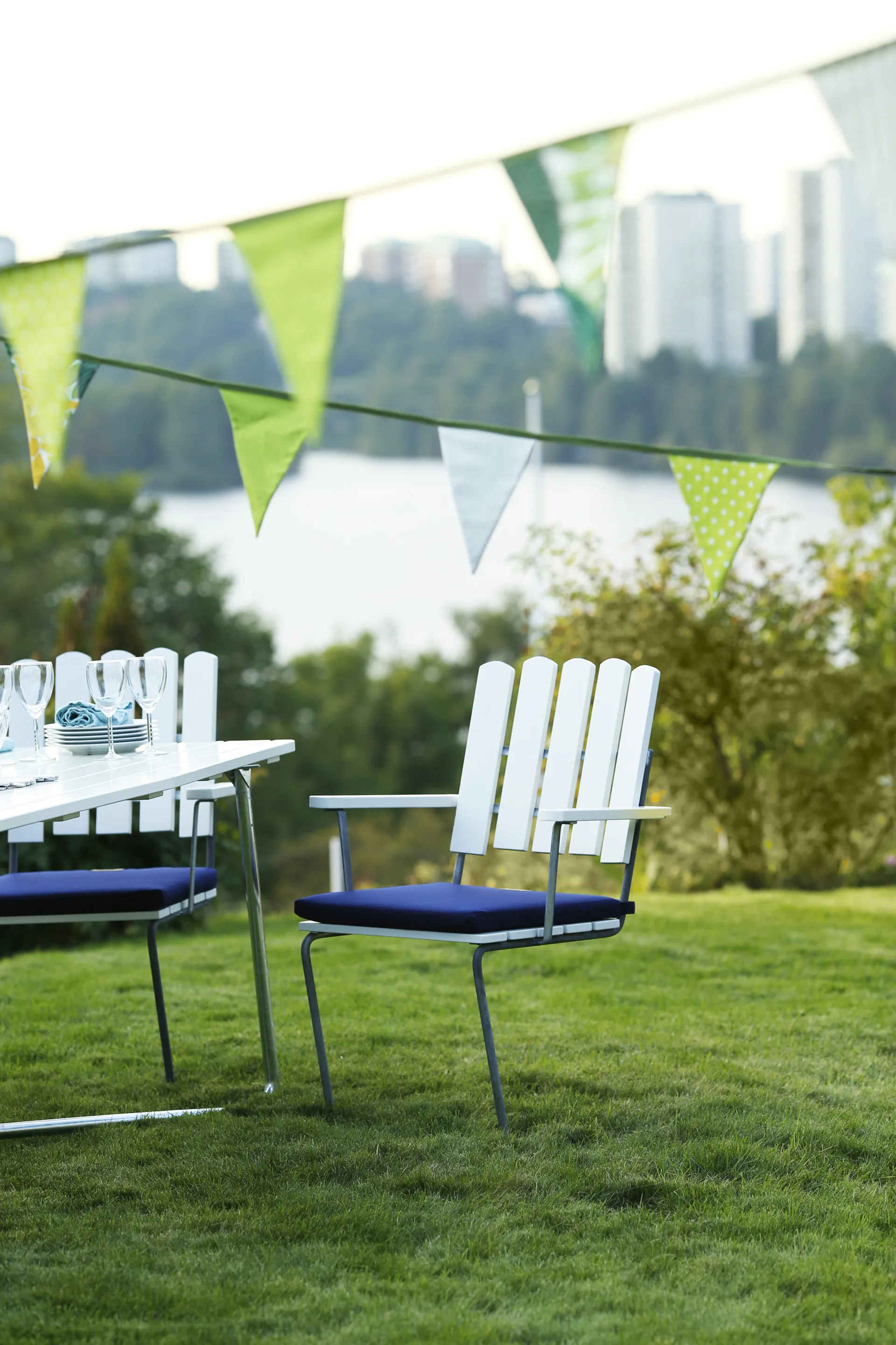 A2 siddehynde , Sunbrella blå Grythyttan Stålmöbler