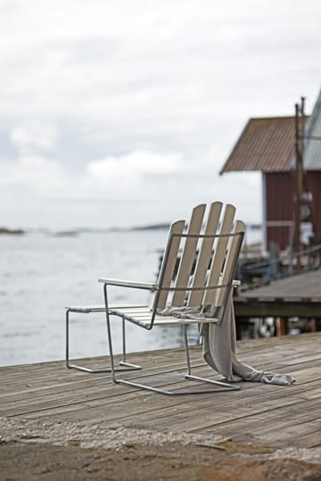 A3 solstol - Hvid lak eg-varmforzinket - Grythyttan Stålmöbler