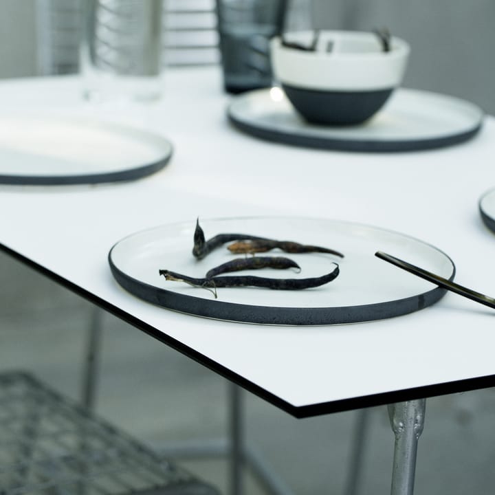 High Tech bord rektangulært - Hvid-sort stativ - Grythyttan Stålmöbler