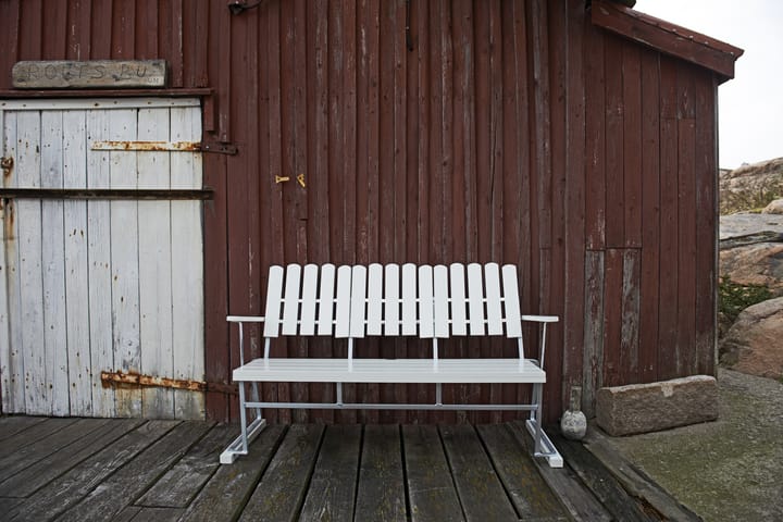 Soffa 6, Hvid lak eg-varmforzinket Grythyttan Stålmöbler