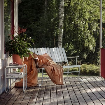 Soffa 6 - Hvid lak eg-varmforzinket - Grythyttan Stålmöbler