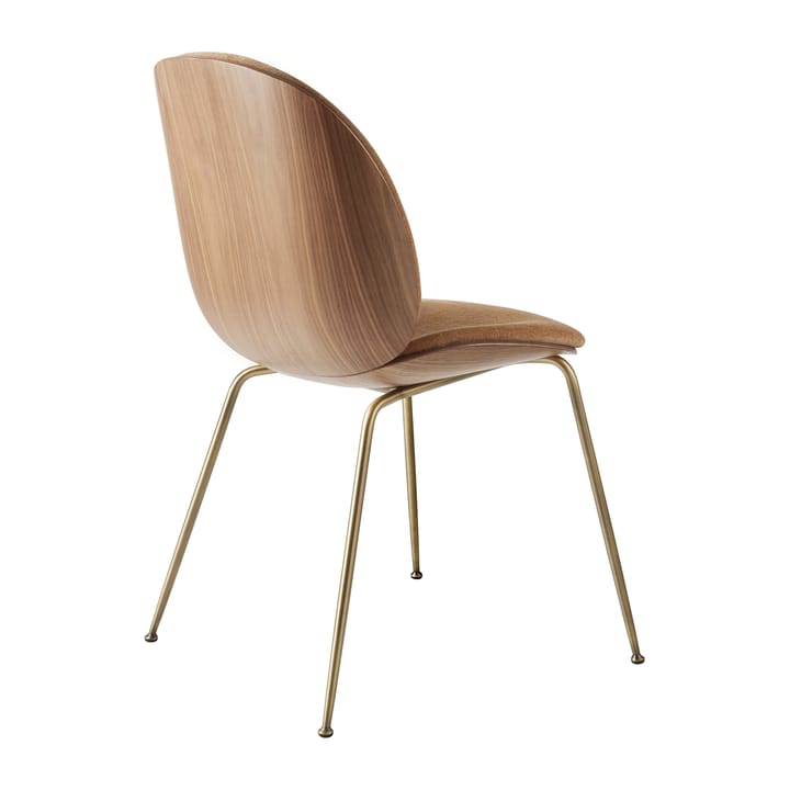 Beetle betrukket stol valnød, Antik messing/Belsuede 132 GUBI