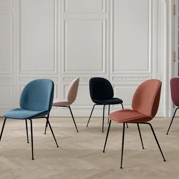 Beetle dining chair fully upholstered conic base - stof Velluto Cotone 970 mørkeblå, sort stålstel - GUBI