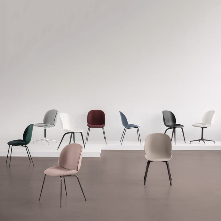 Beetle stol plast sorte ben - blue grey - Gubi