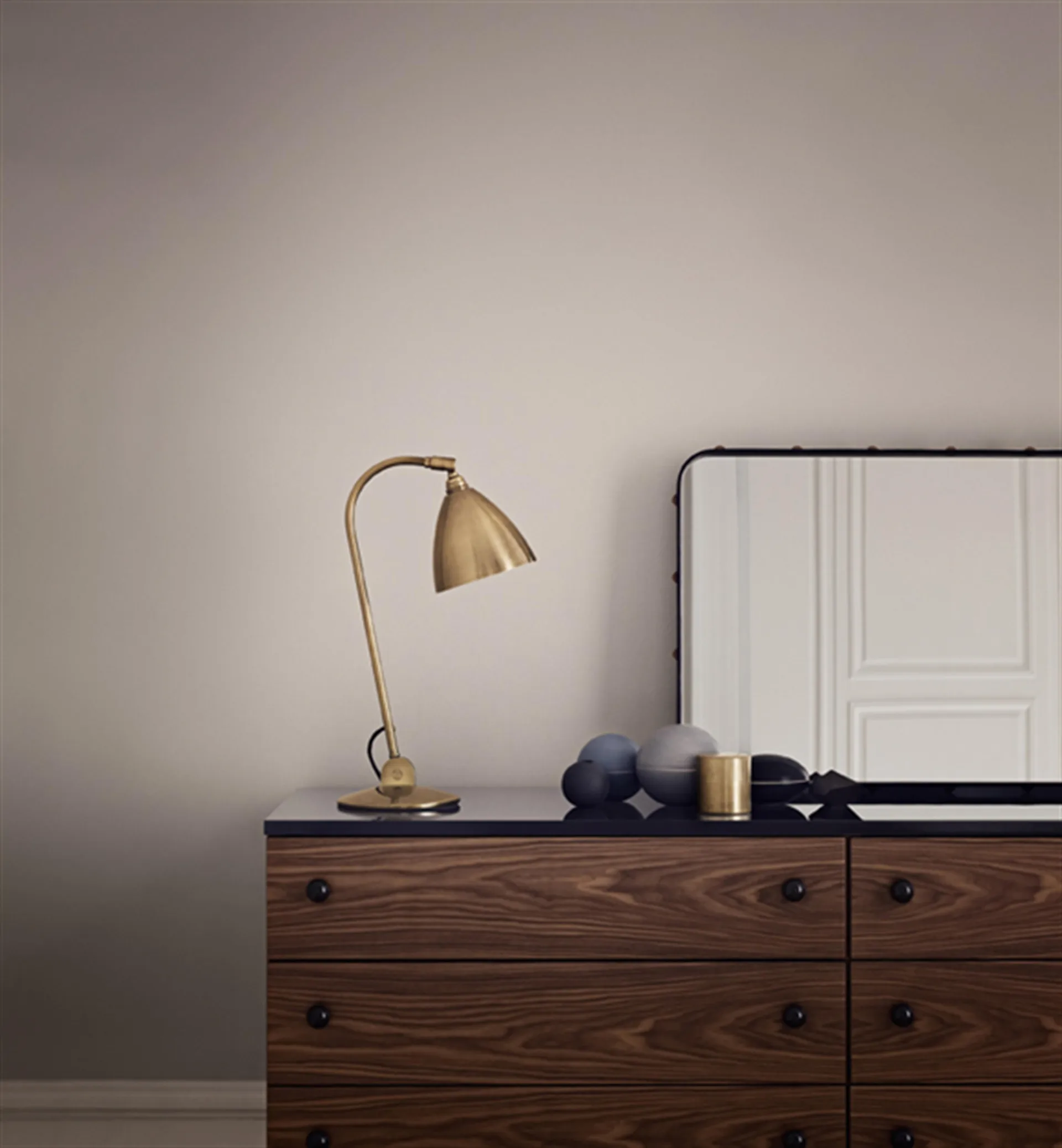 Bestlite BL2 bordlampe, messing GUBI