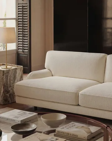 Flaneur sofa 2-personers - Bouclé-mat sort - GUBI