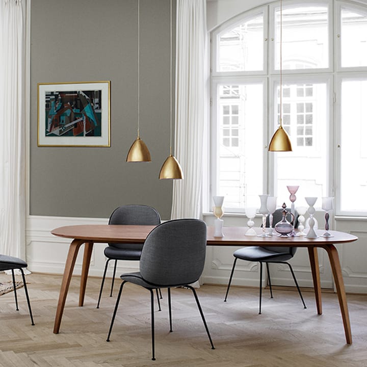 Gubi Elliptical spisebord, american walnut GUBI