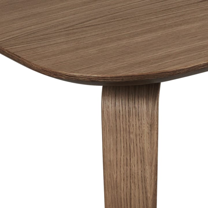 Gubi rektangulært spisebord, oak GUBI